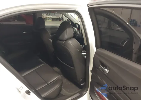 2016 Acura Tlx z USA, uszkodzony, nr VIN 19UUB1F32GA011784